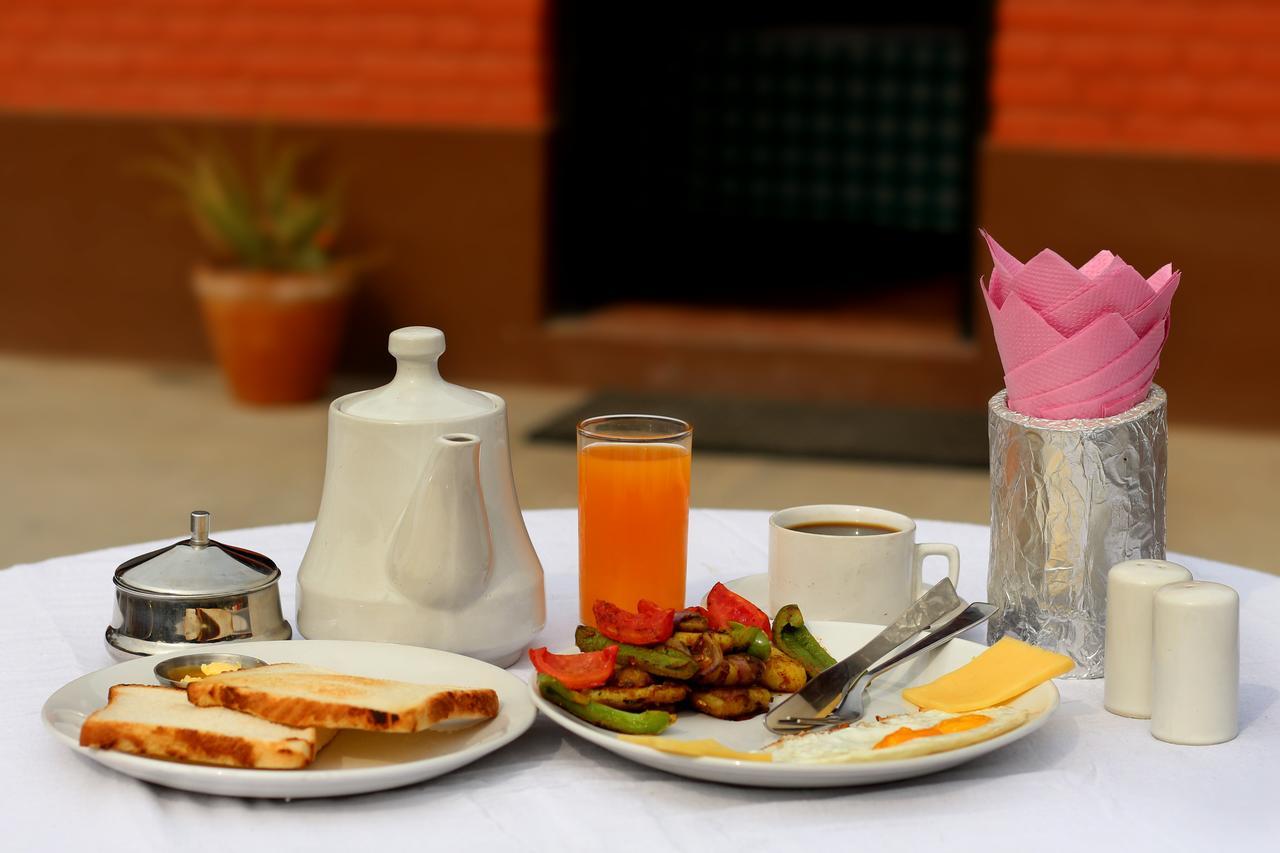 Bravo Otel Katmandu Dış mekan fotoğraf